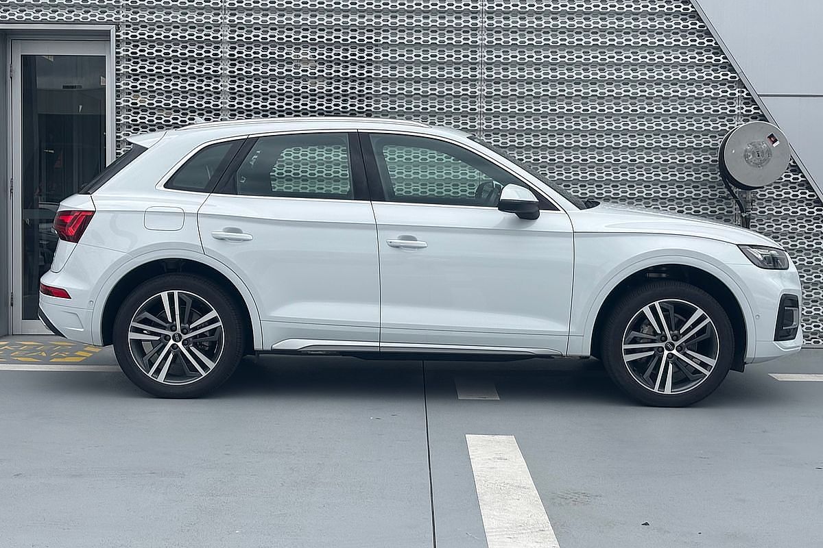 2023 Audi Q5 40 TDI Sport FY