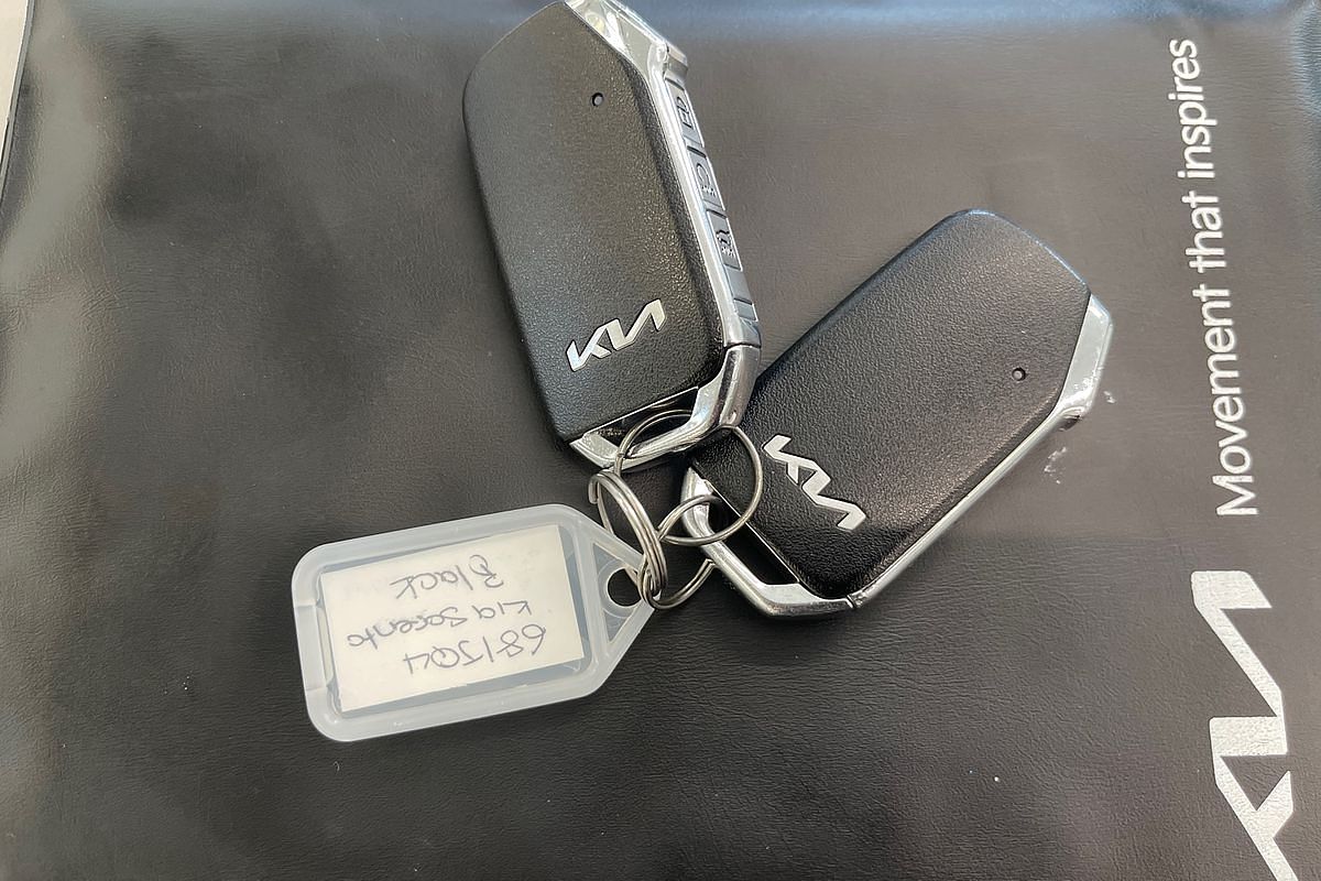 2023 Kia Sorento Sport+ MQ4