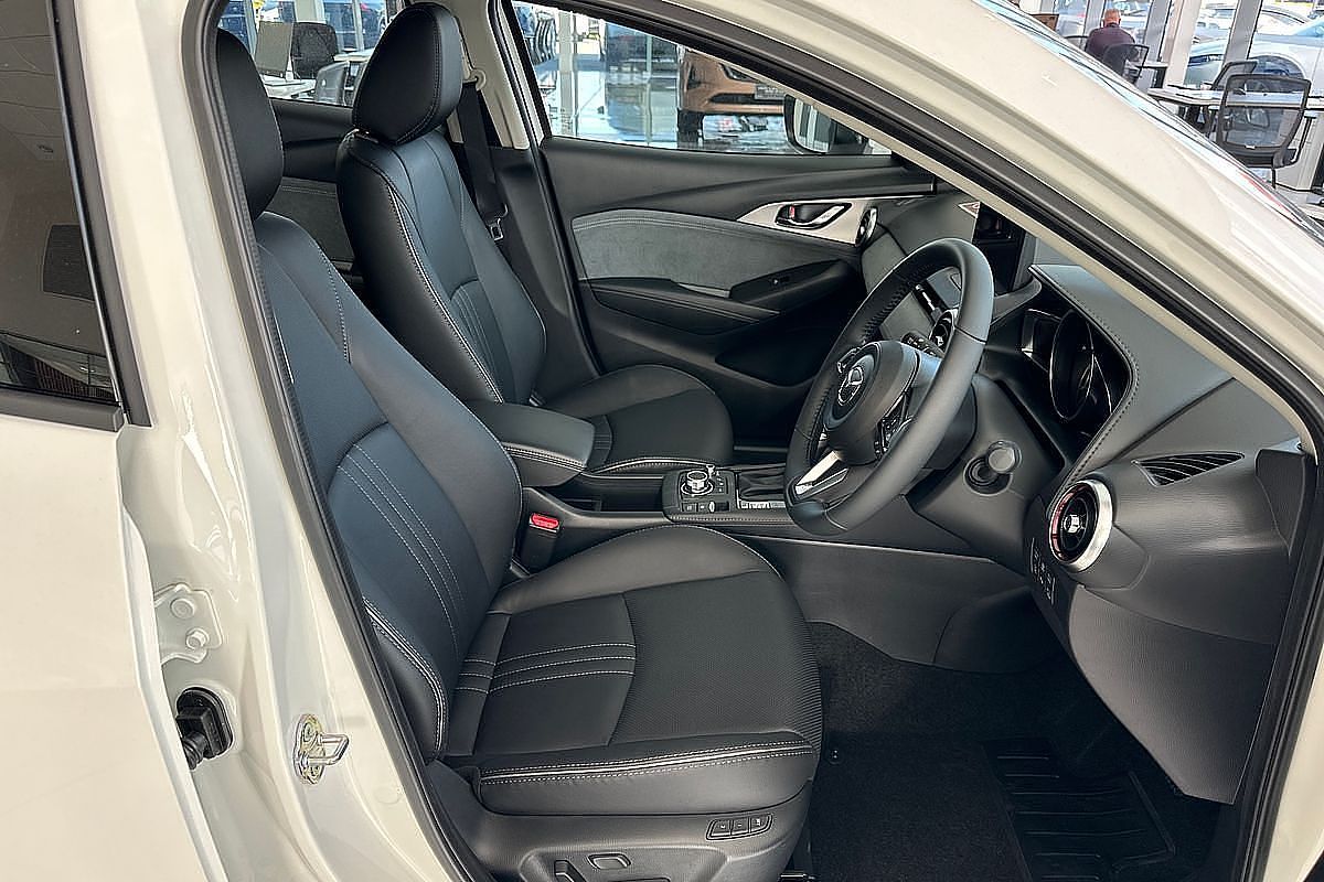 2024 Mazda CX-3 G20 Akari DK