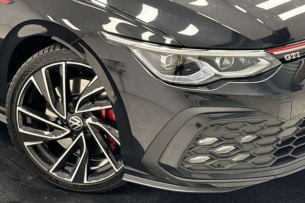 2023 Volkswagen Golf GTI 8