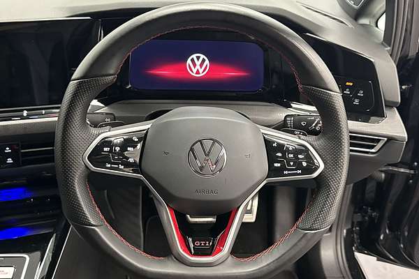 2023 Volkswagen Golf GTI 8