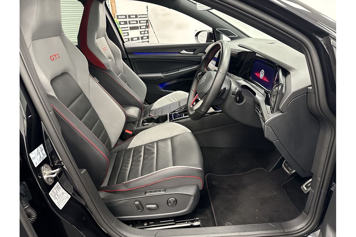 2023 Volkswagen Golf GTI 8