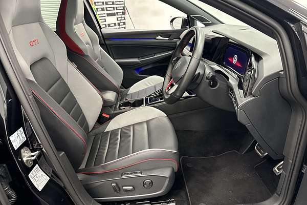 2023 Volkswagen Golf GTI 8