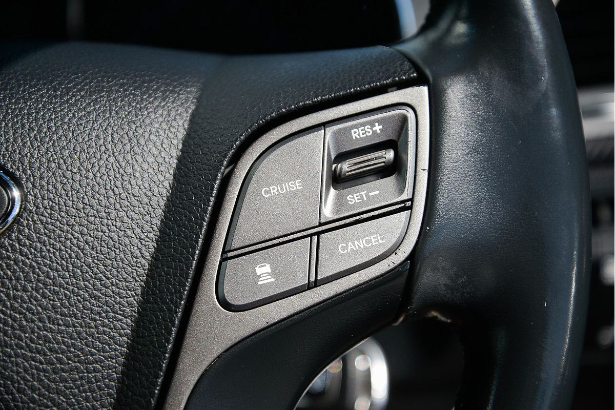 2017 Hyundai Santa Fe Active X DM3 Series II