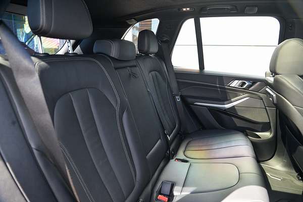 2022 BMW X5 xDrive30d M Sport G05