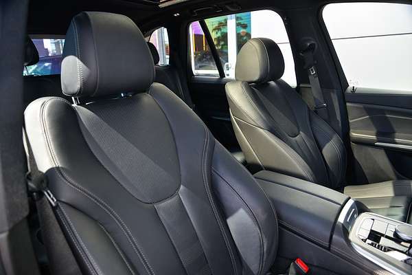 2022 BMW X5 xDrive30d M Sport G05