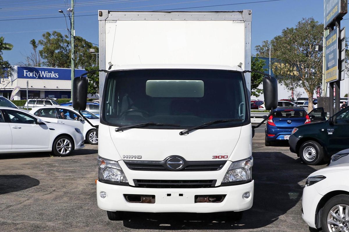 2017 Hino 300 Series 616 4x2 LWB