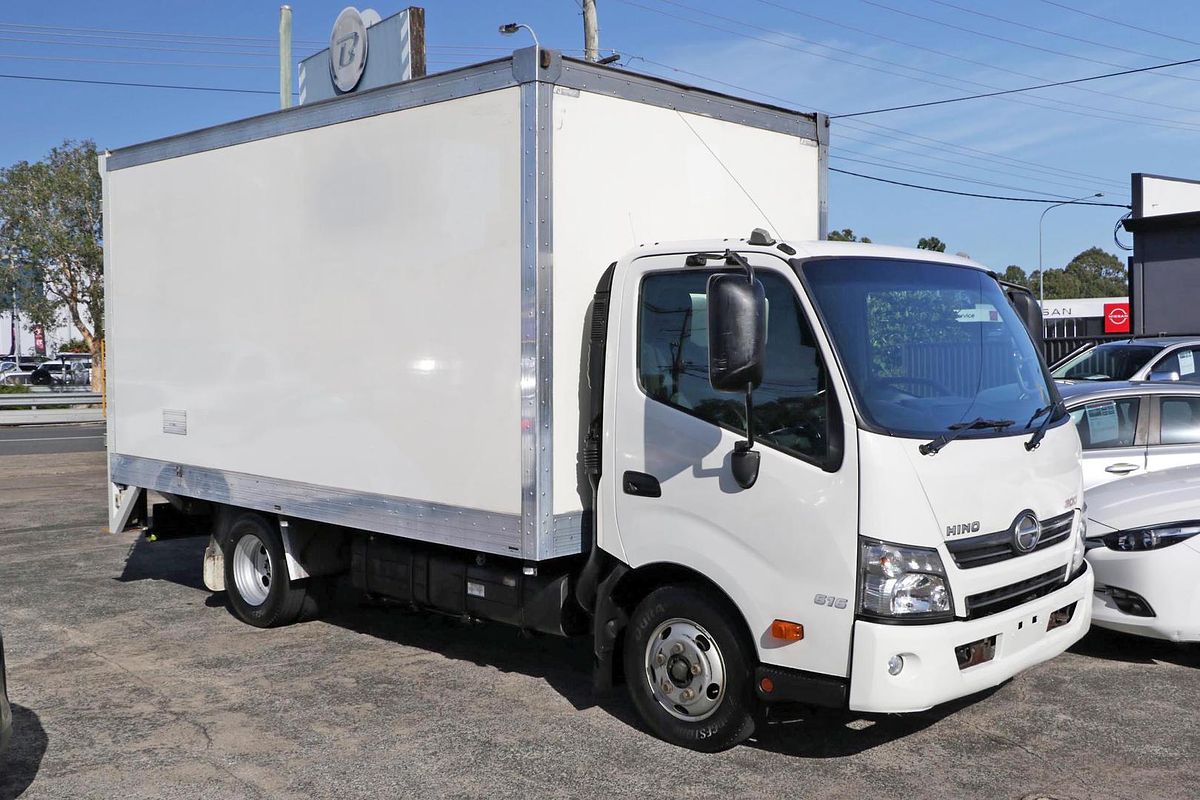 2017 Hino 300 Series 616 4x2 LWB