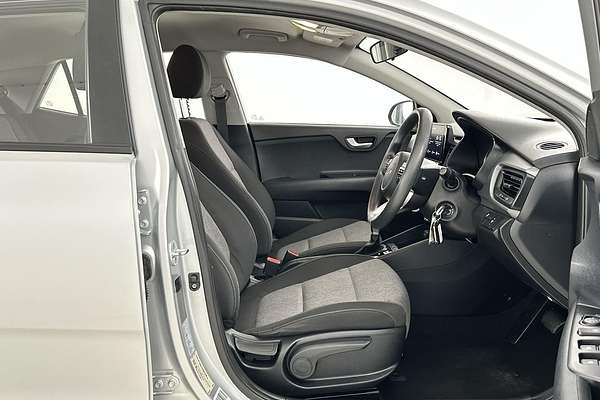 2022 Kia Stonic S YB