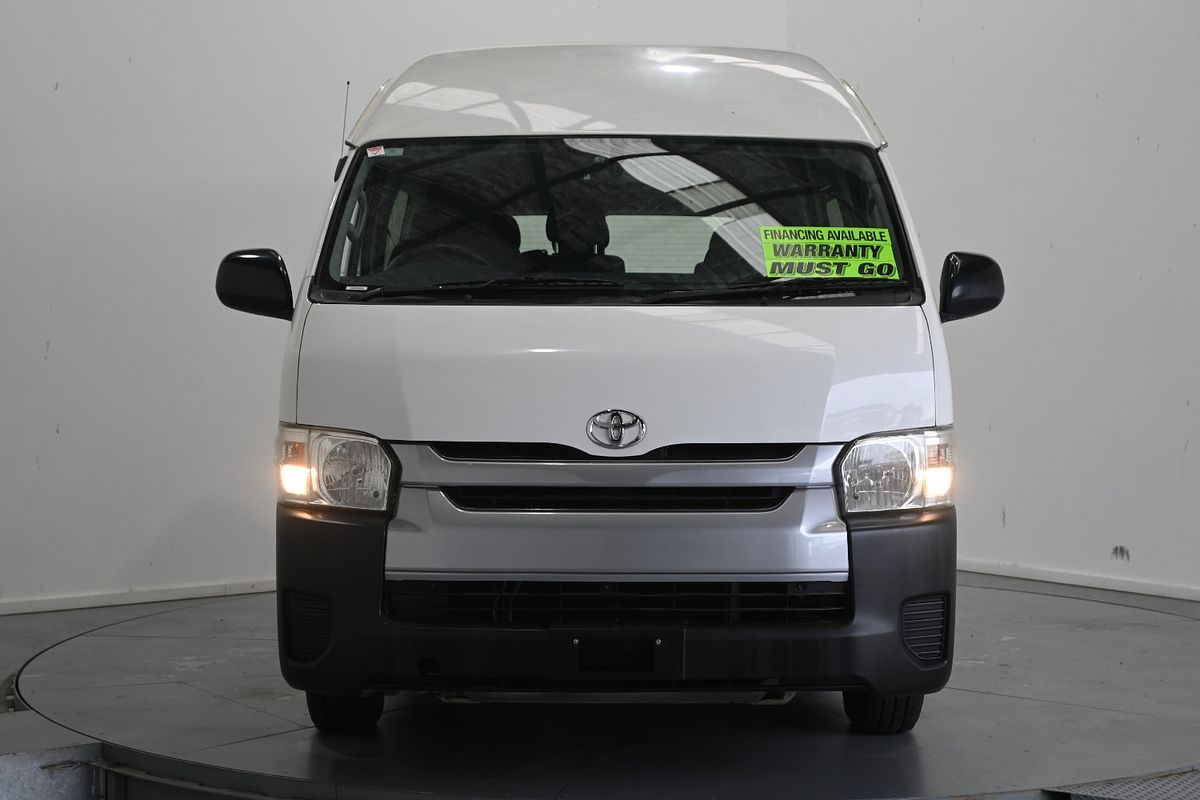 2017 Toyota Hiace bus 7N41130D0