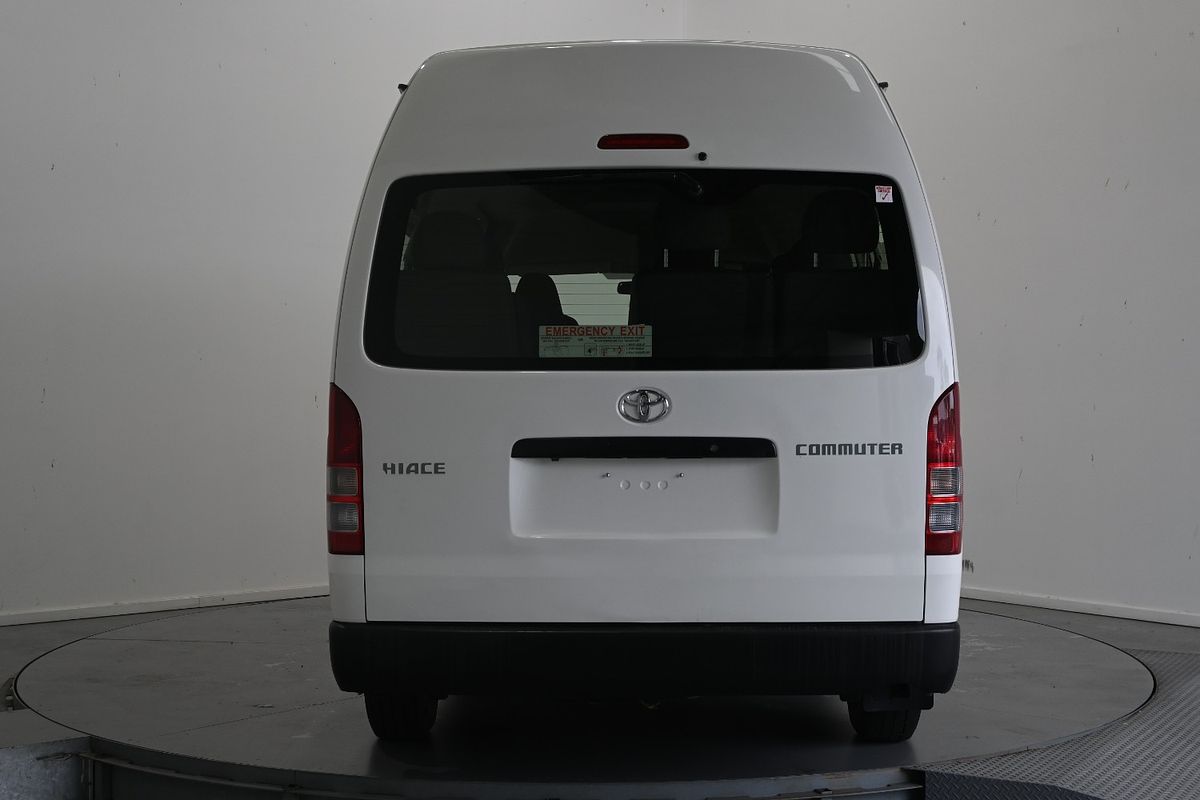 2017 Toyota Hiace bus 7N41130D0
