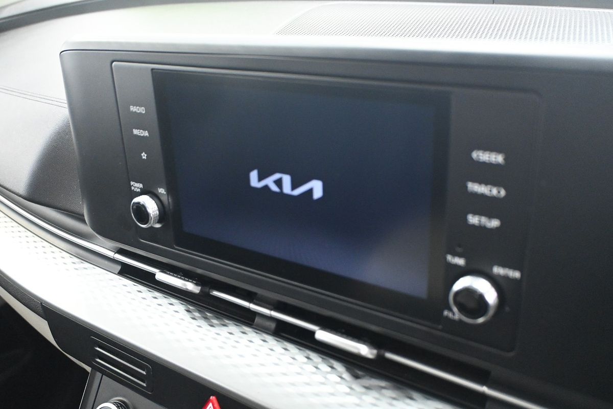 2023 Kia Carnival S KA4