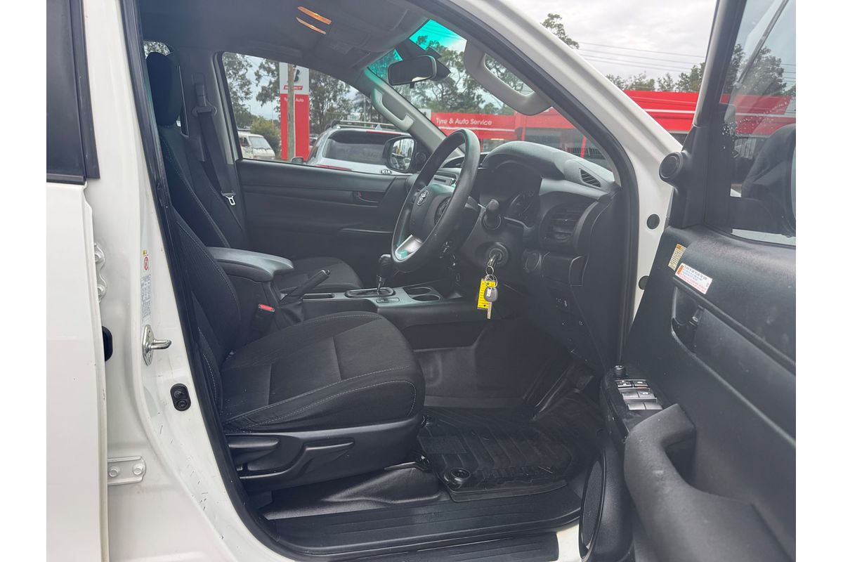 2019 Toyota Hilux SR GUN126R 4X4