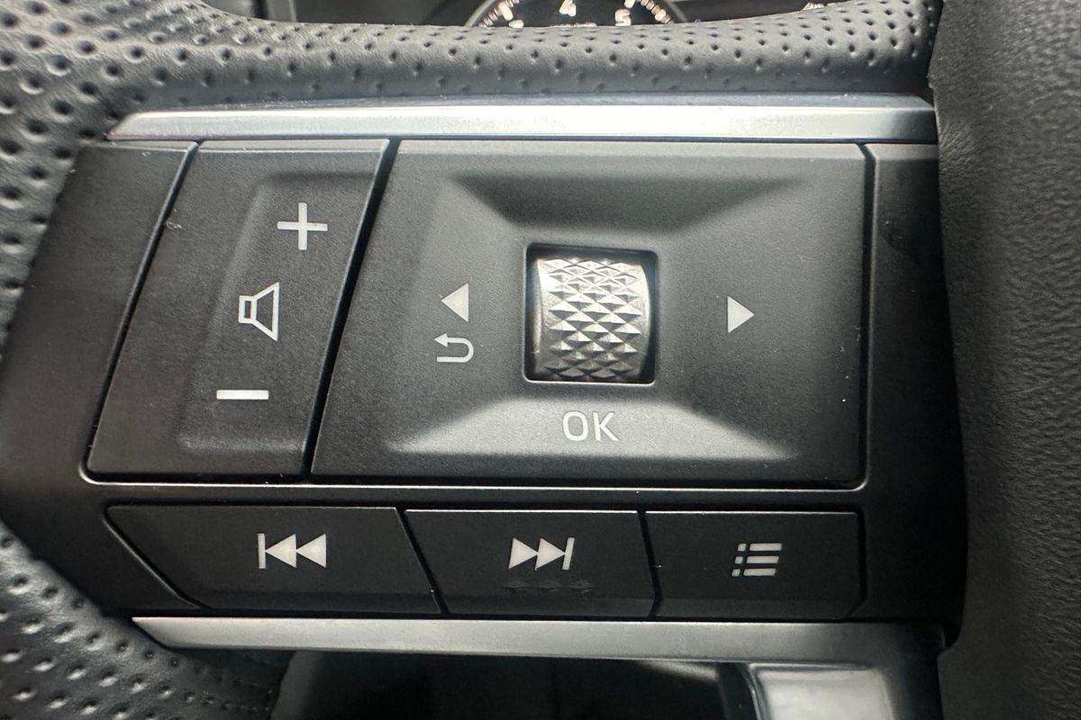 2022 Mitsubishi Outlander LS ZM