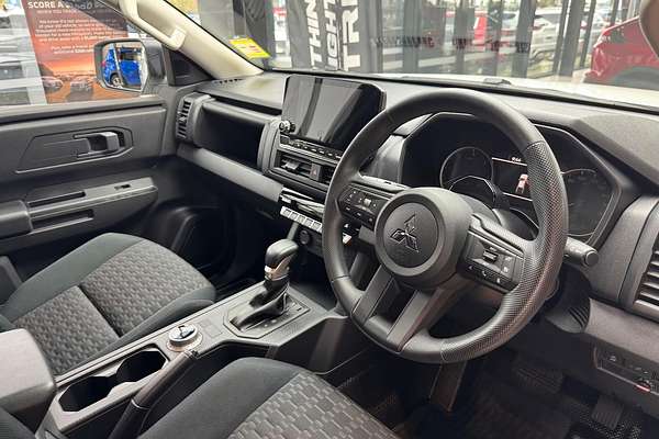 2024 Mitsubishi Triton GLX MV 4X4