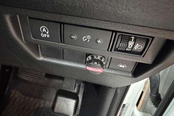 2024 Mitsubishi Triton GLX MV 4X4