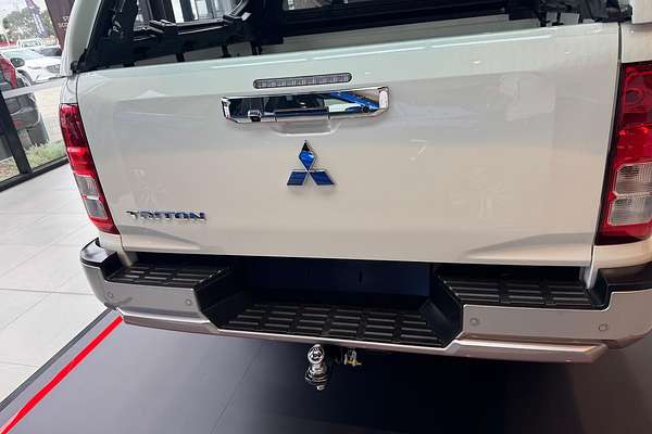 2024 Mitsubishi Triton GLX MV 4X4