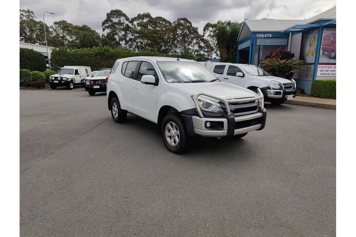 2020 Isuzu MU-X LS-M