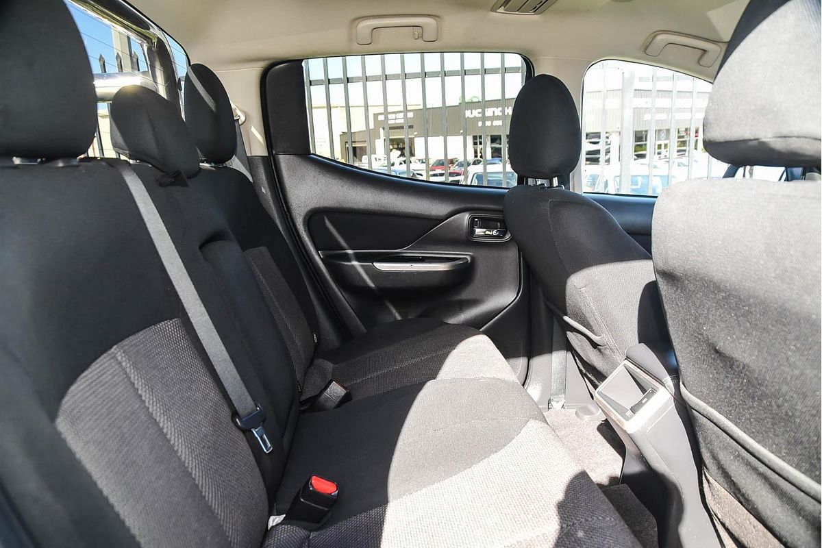 2019 Mitsubishi Triton GLS MR 4X4