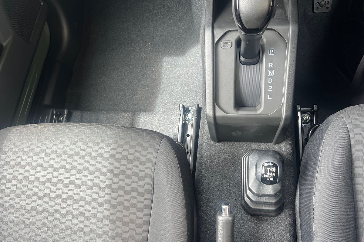 2024 Suzuki Jimny GLX GJ