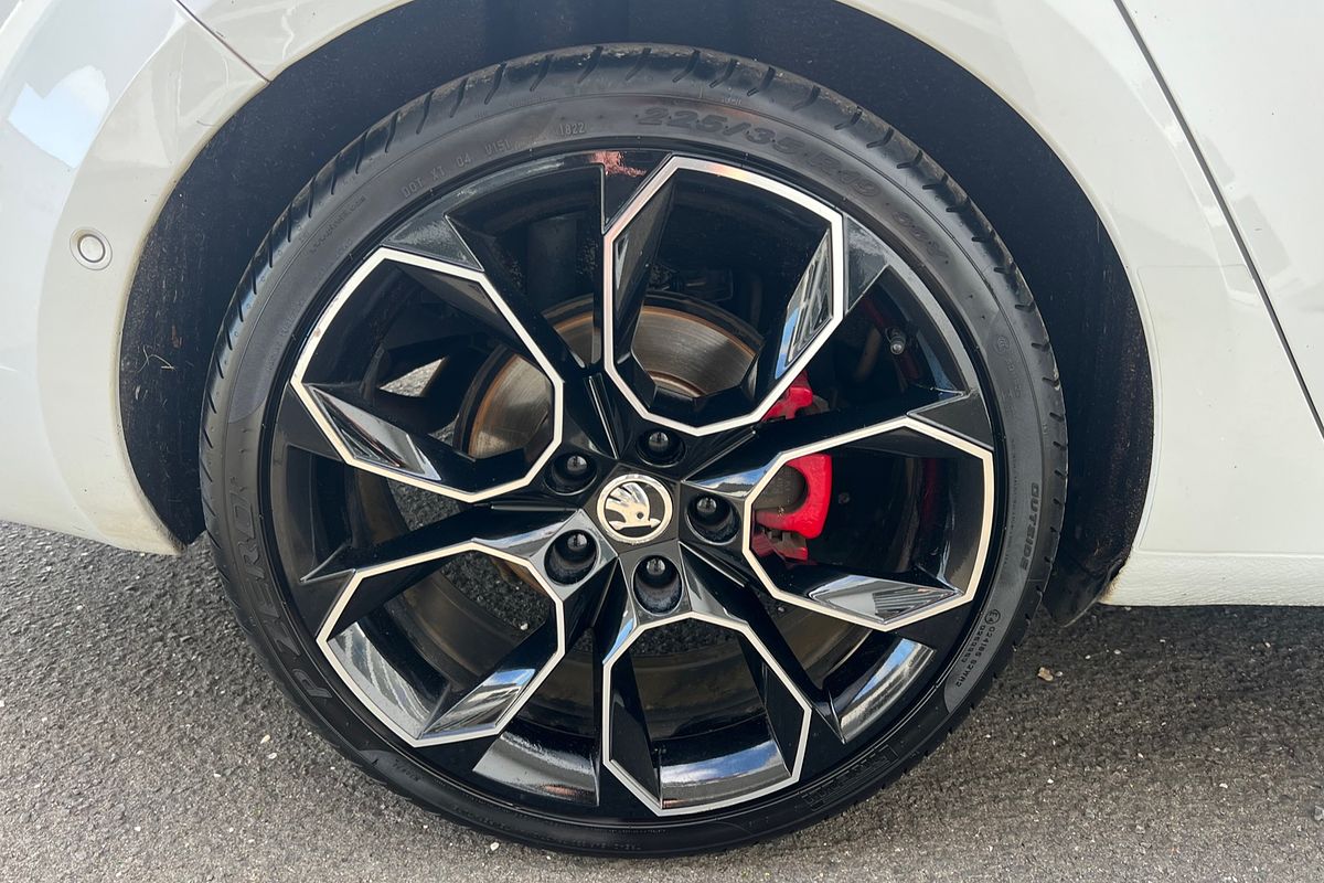 2015 SKODA Octavia RS 162TSI NE