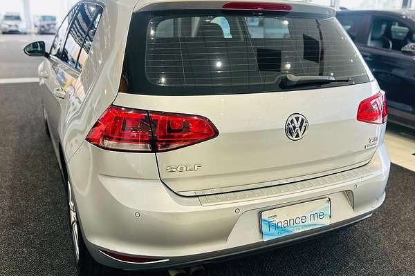 2014 Volkswagen Golf 103TSI Highline 7