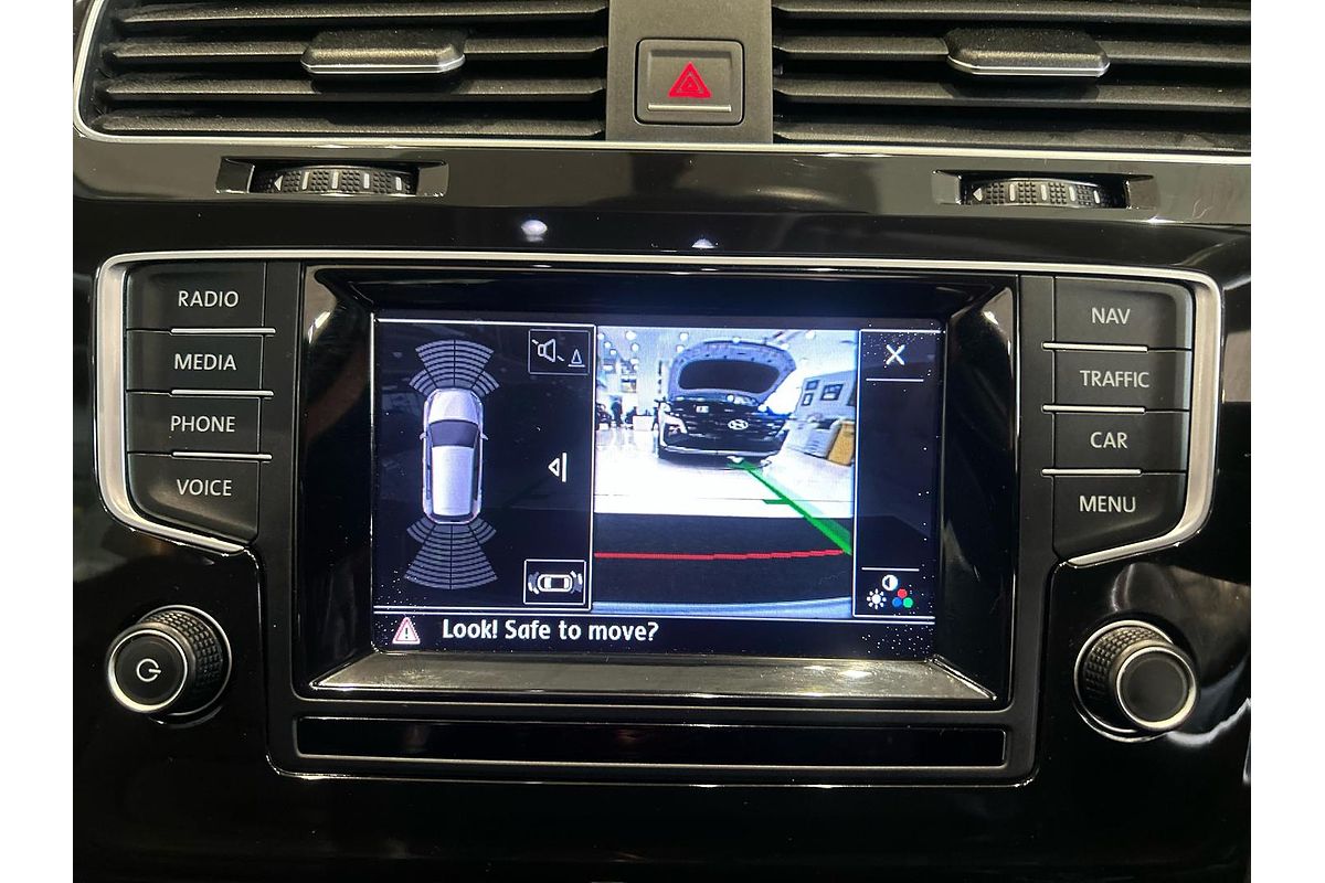 2014 Volkswagen Golf 103TSI Highline 7