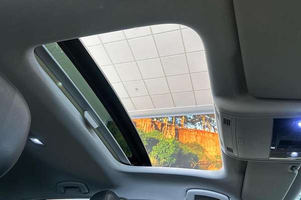 2014 Volkswagen Golf 103TSI Highline 7