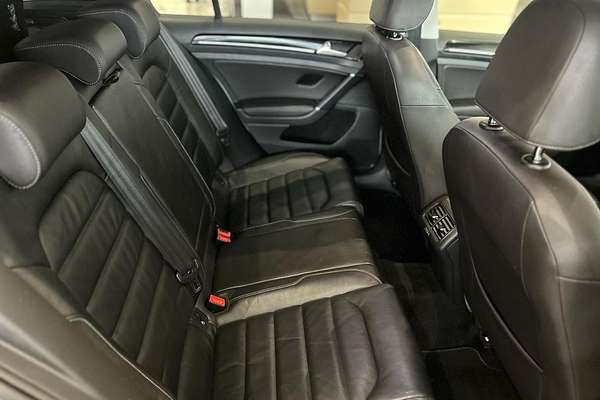 2014 Volkswagen Golf 103TSI Highline 7