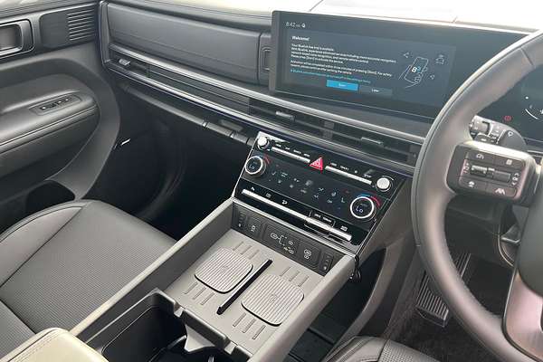 2025 Hyundai Santa Fe Calligraphy MX5.V1