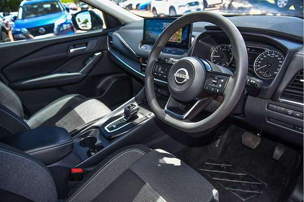2024 Nissan QASHQAI ST+ J12