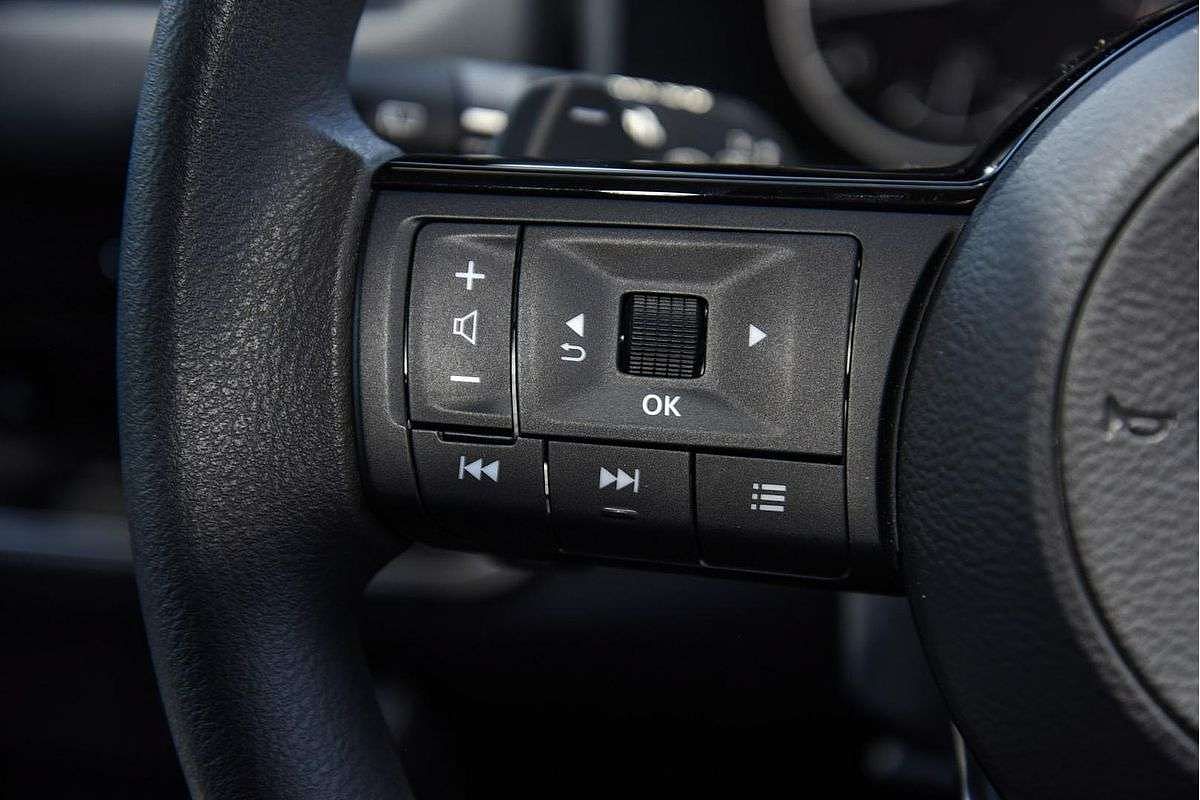 2024 Nissan QASHQAI ST+ J12