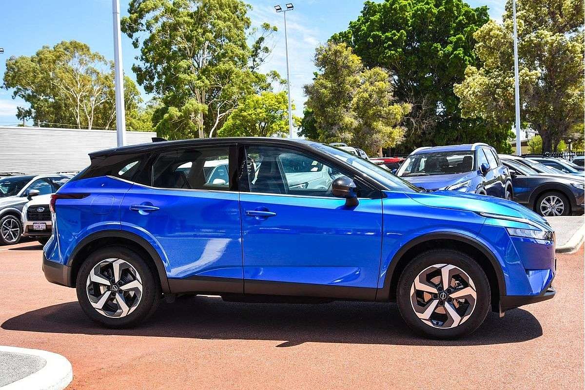 2024 Nissan QASHQAI ST+ J12