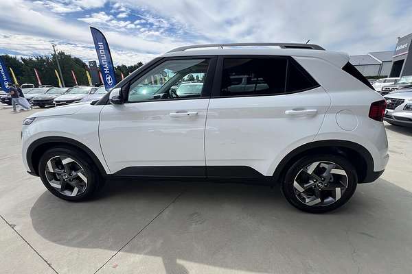 2024 Hyundai Venue Elite QX.V5