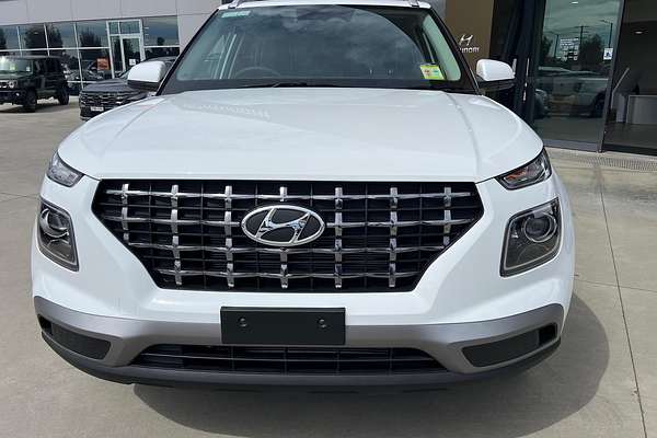 2024 Hyundai Venue Elite QX.V5