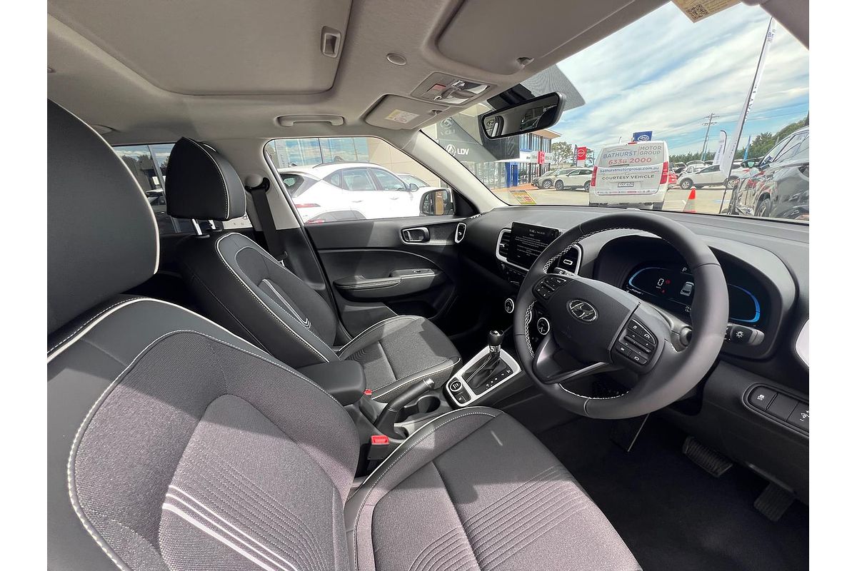 2024 Hyundai Venue Elite QX.V5