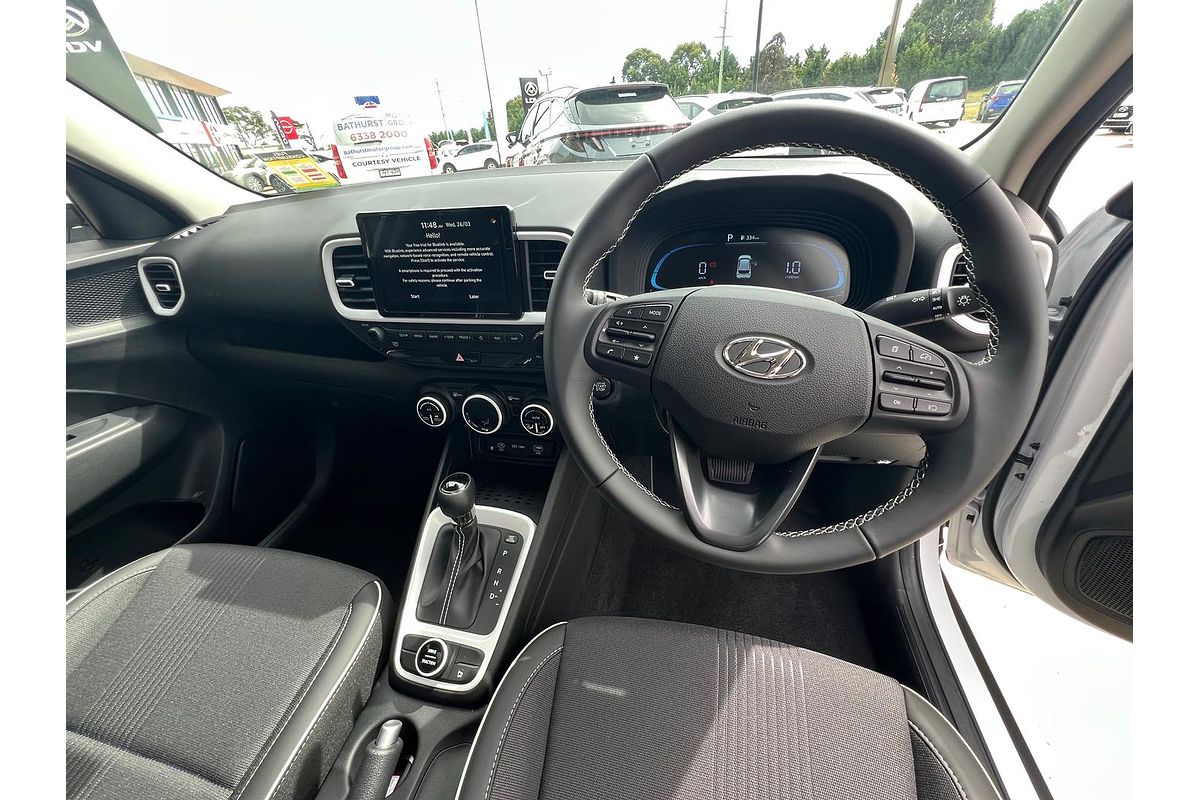 2024 Hyundai Venue Elite QX.V5