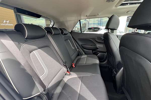 2024 Hyundai Venue Elite QX.V5