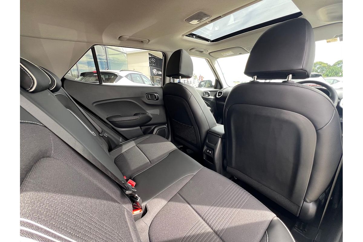 2024 Hyundai Venue Elite QX.V5