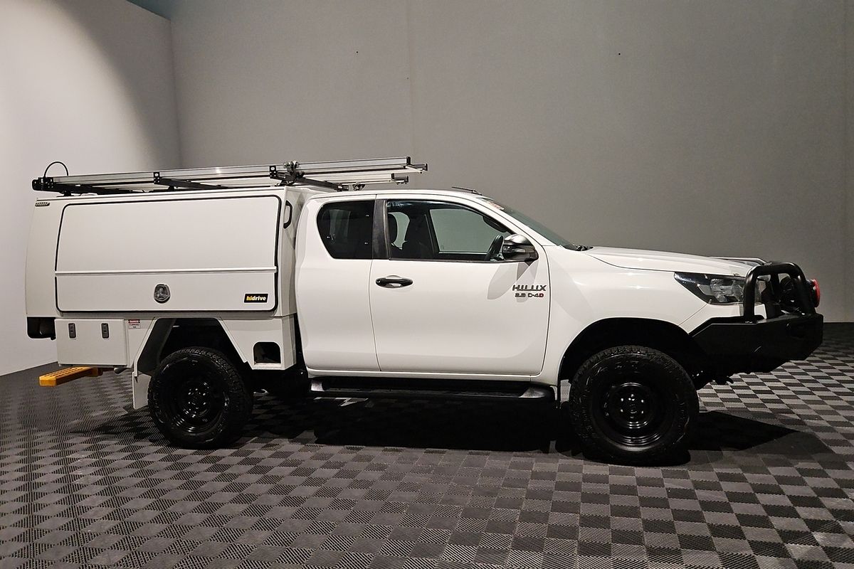 2021 Toyota Hilux SR GUN126R 4X4