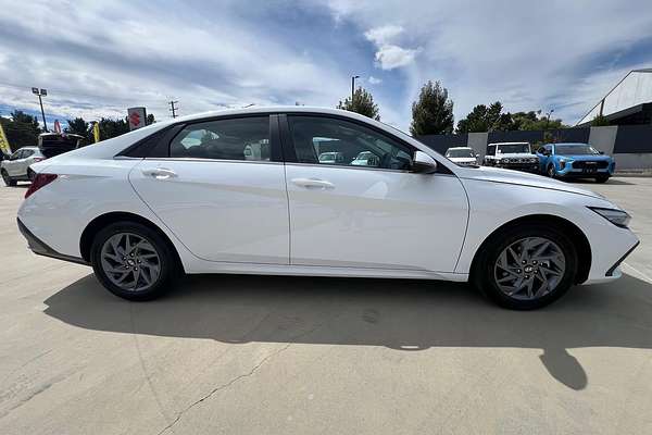 2024 Hyundai i30 Hybrid CN7.V2