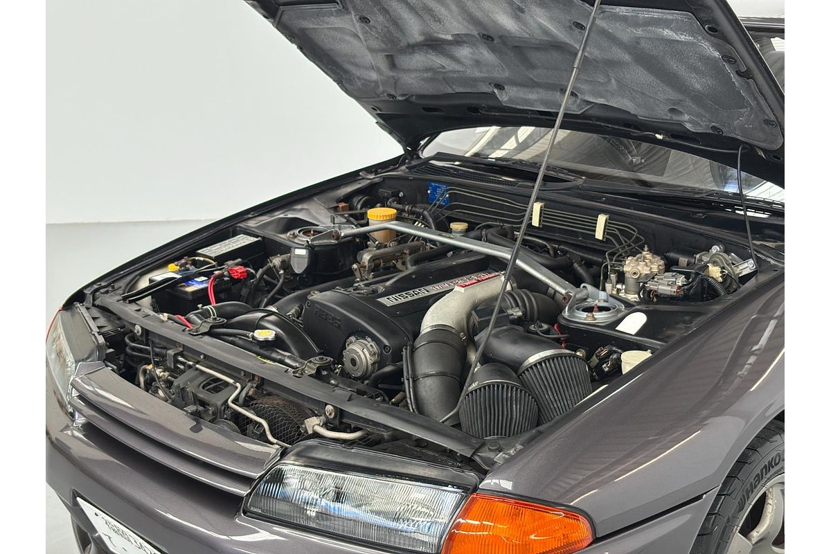 1992 Nissan SKYLINE GT-R R32 BNR32