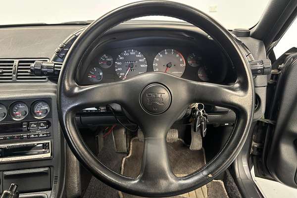 1992 Nissan SKYLINE GT-R R32 BNR32