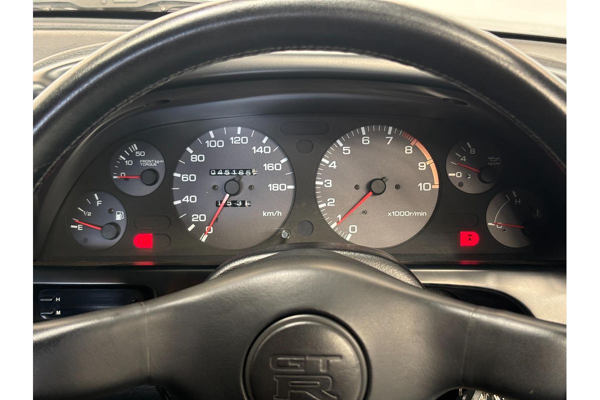1992 Nissan SKYLINE GT-R R32 BNR32