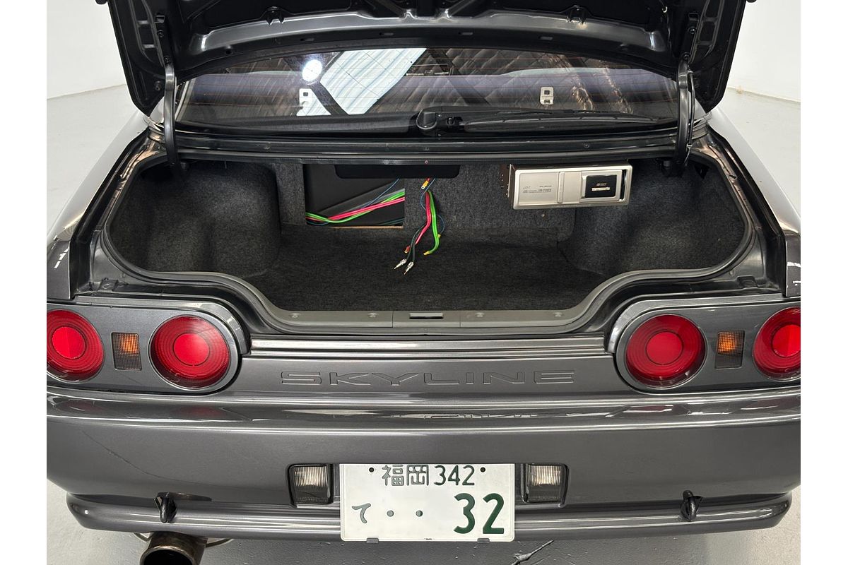1992 Nissan SKYLINE GT-R R32 BNR32