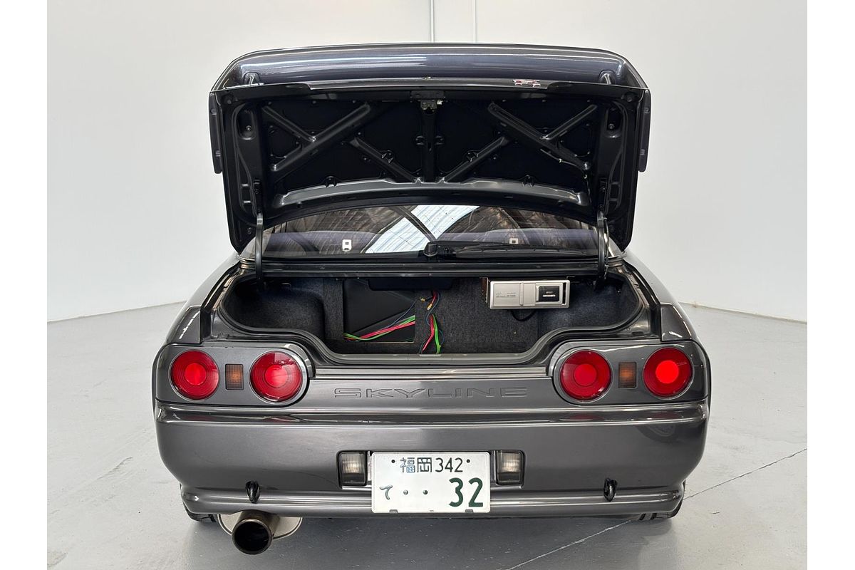 1992 Nissan SKYLINE GT-R R32 BNR32
