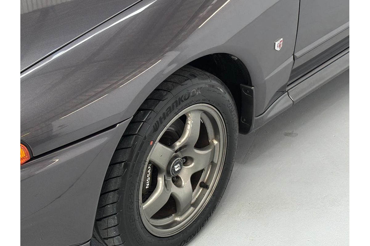 1992 Nissan SKYLINE GT-R R32 BNR32