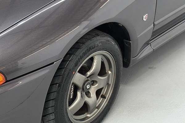 1992 Nissan SKYLINE GT-R R32 BNR32
