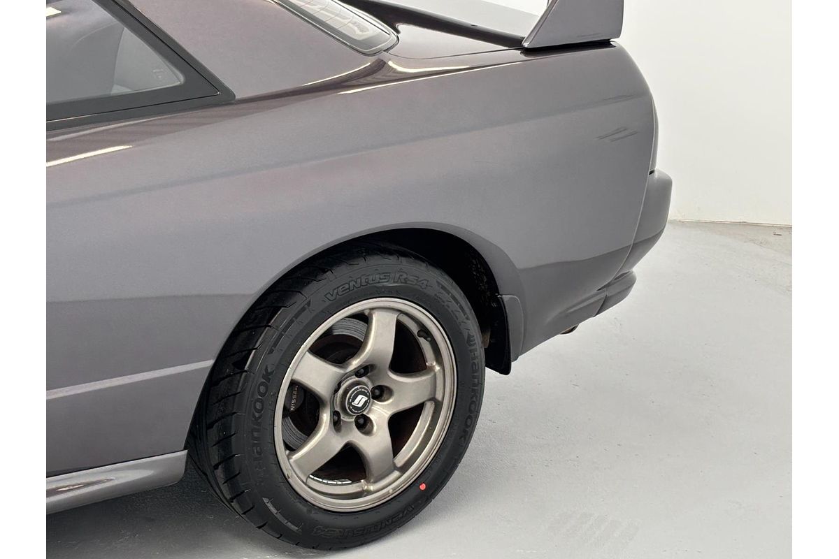 1992 Nissan SKYLINE GT-R R32 BNR32