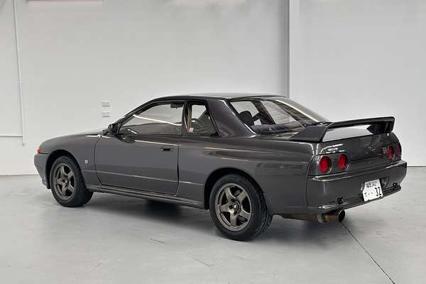 1992 Nissan SKYLINE GT-R R32 BNR32
